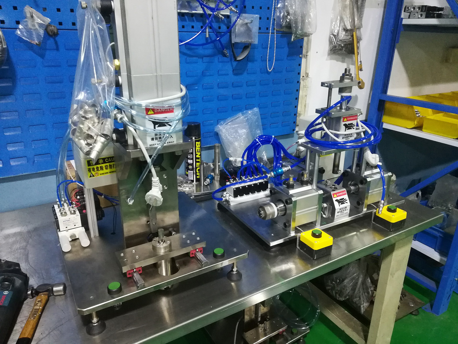 小型XLR內(nèi)螺紋裝彈片機(jī)