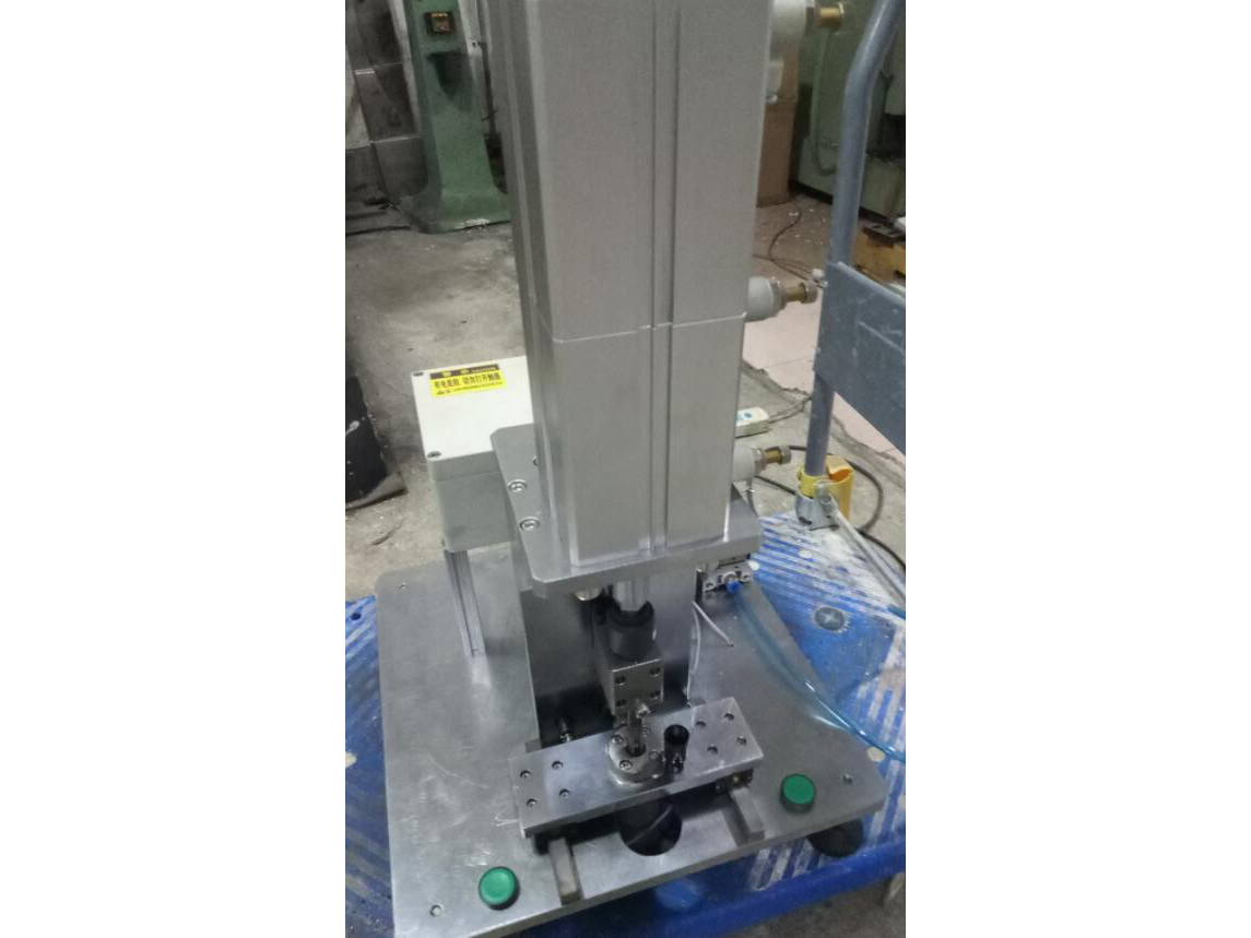 案例12小型裝片機(jī)